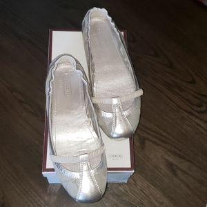 New Coach Verra Silver Signature Ballerina Flat Size 7